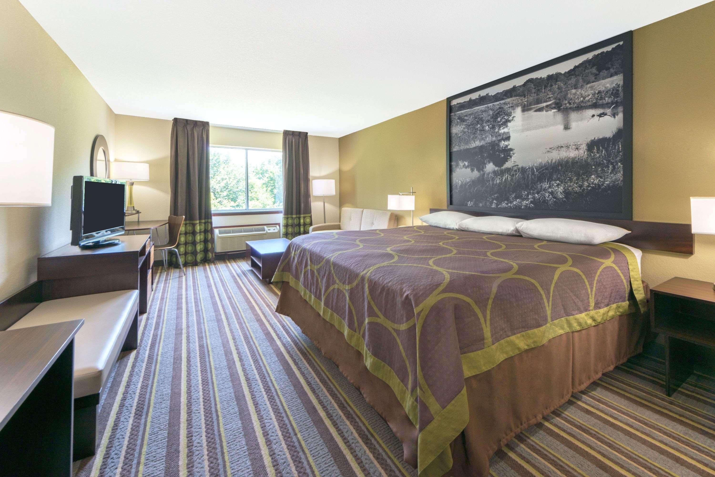 Super 8 By Wyndham Perry Hotell Eksteriør bilde